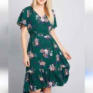 Peach Love California Dress for Modcloth Flutter Sleeve Ruffle Hem Size Small